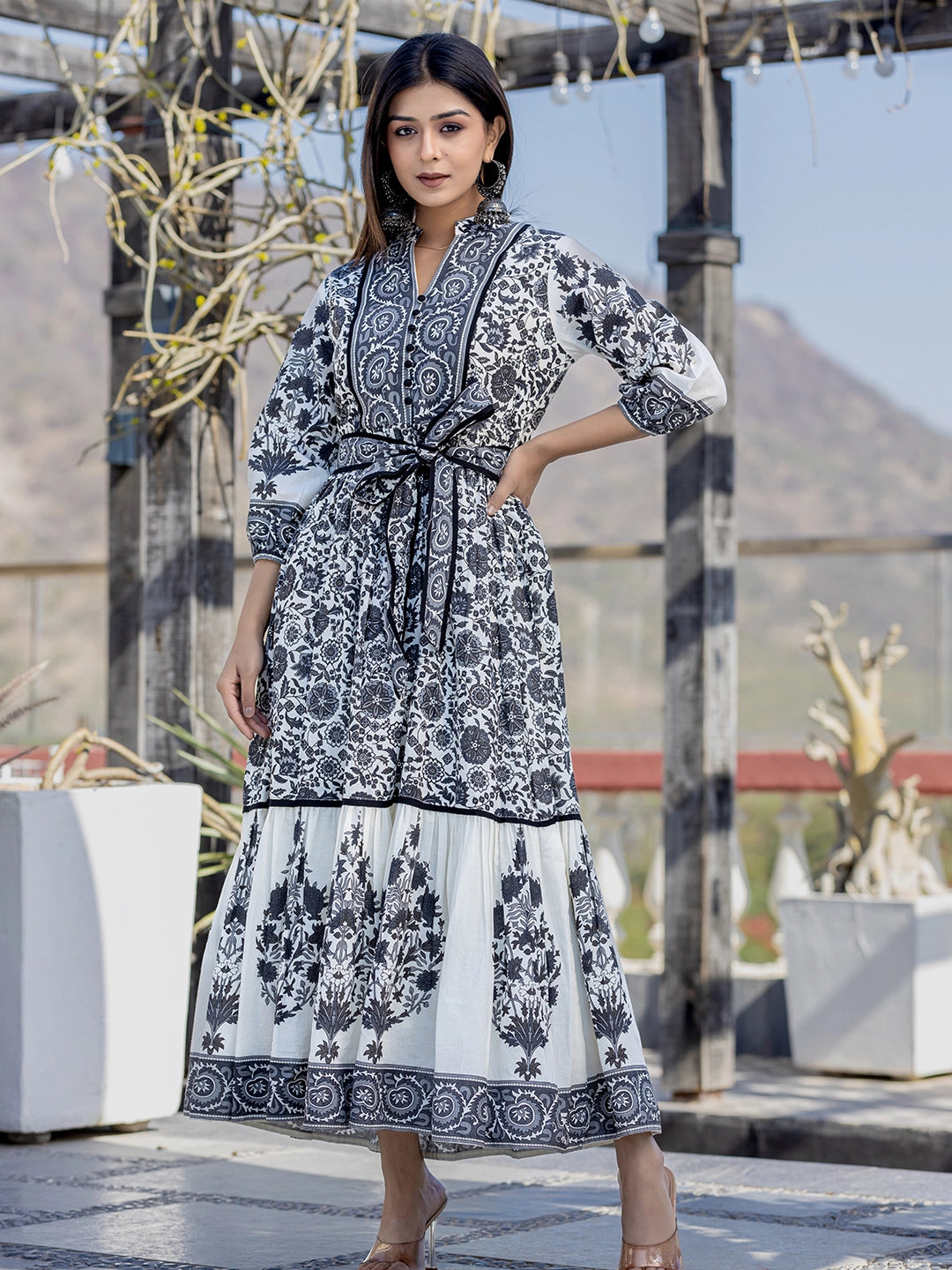 WOMEN'S BLACK PRINTED PERFECTION: BLACK RAYON LONG GOWN