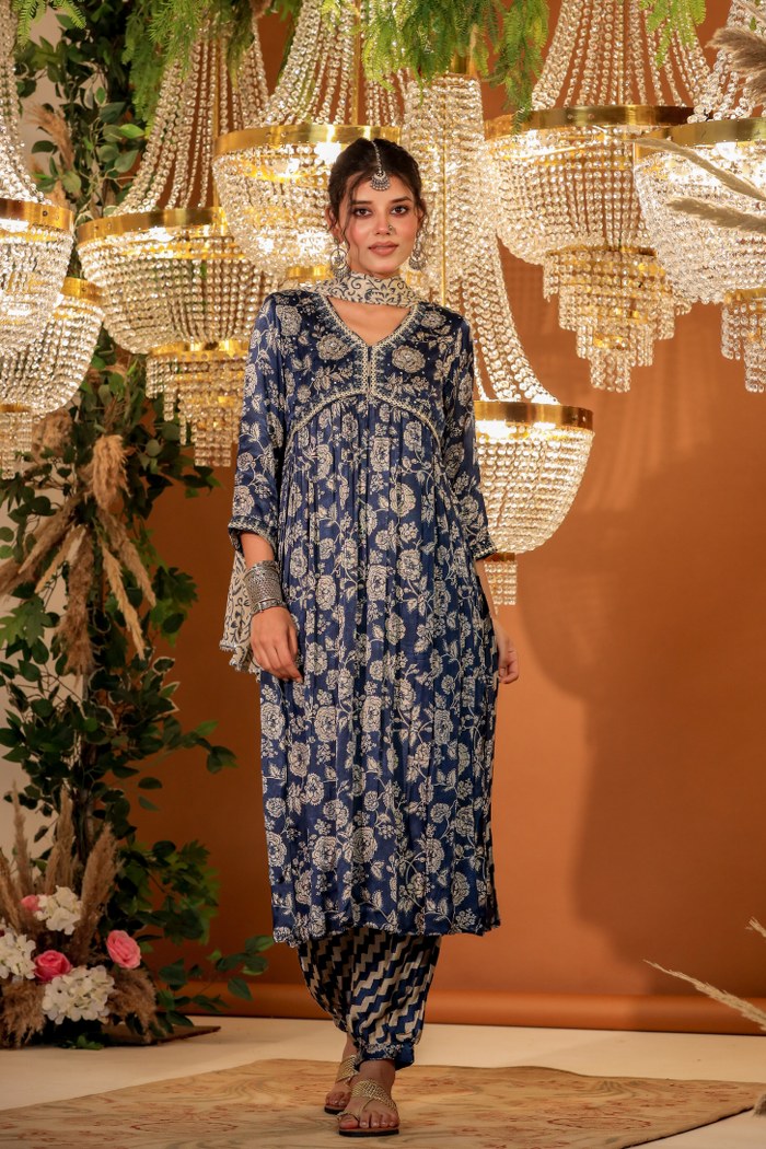 amazing moonlight chnon kurta set