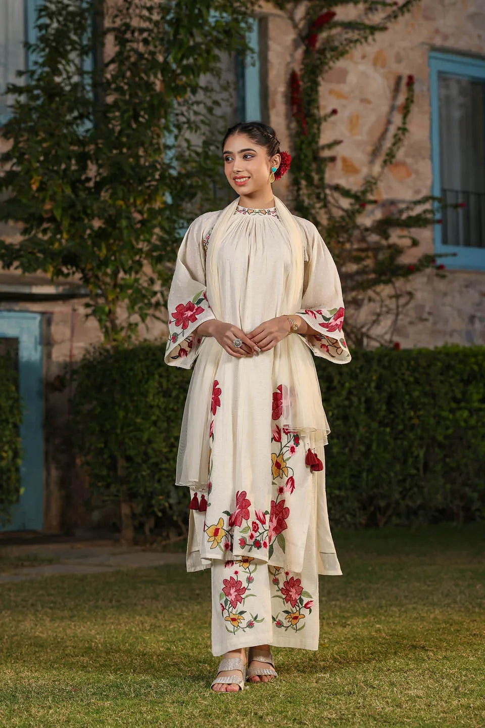 white blossom bliss embroidered 3 piece kurta set