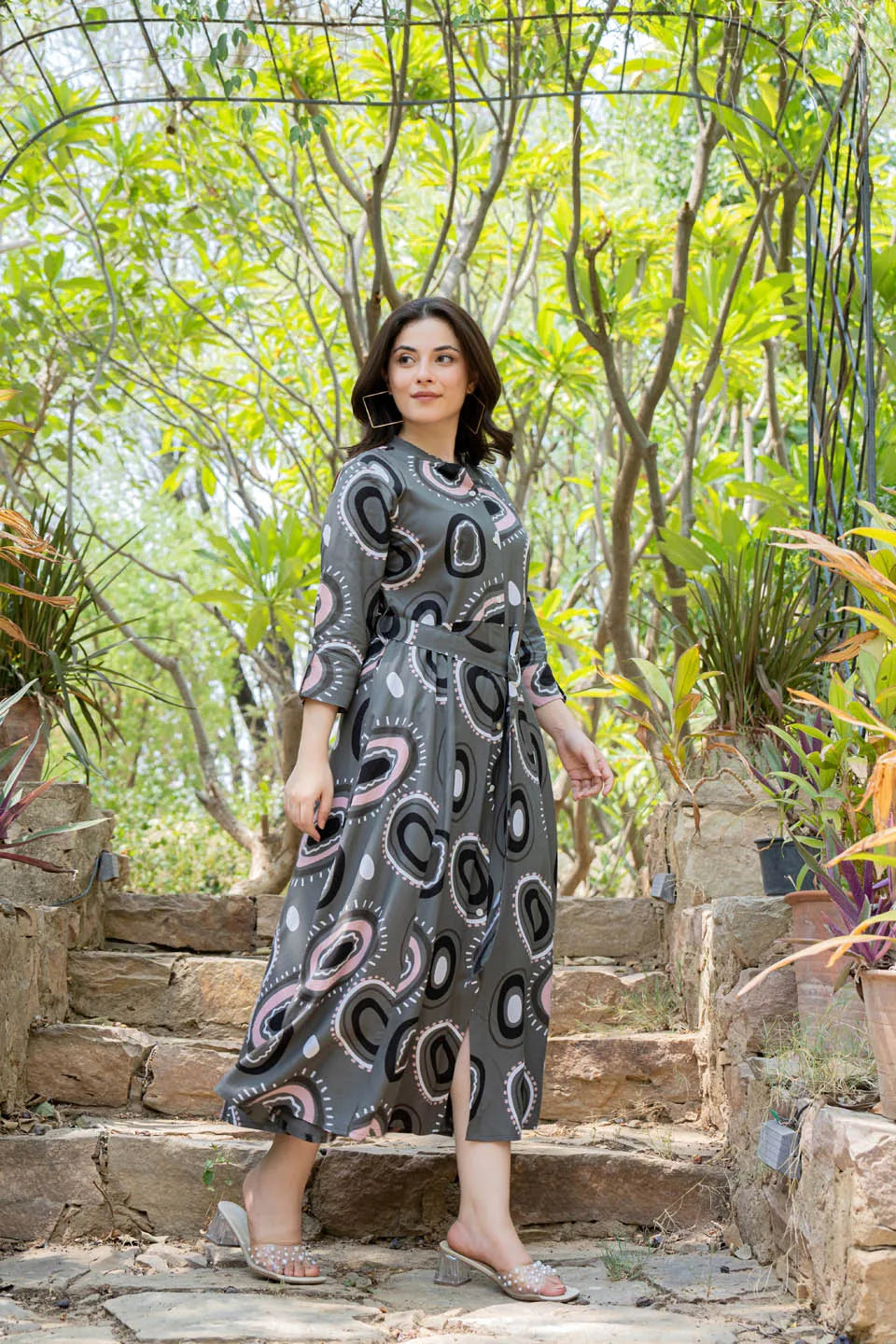 gray abstract printed belted maxi dress with 3 4th sleeves