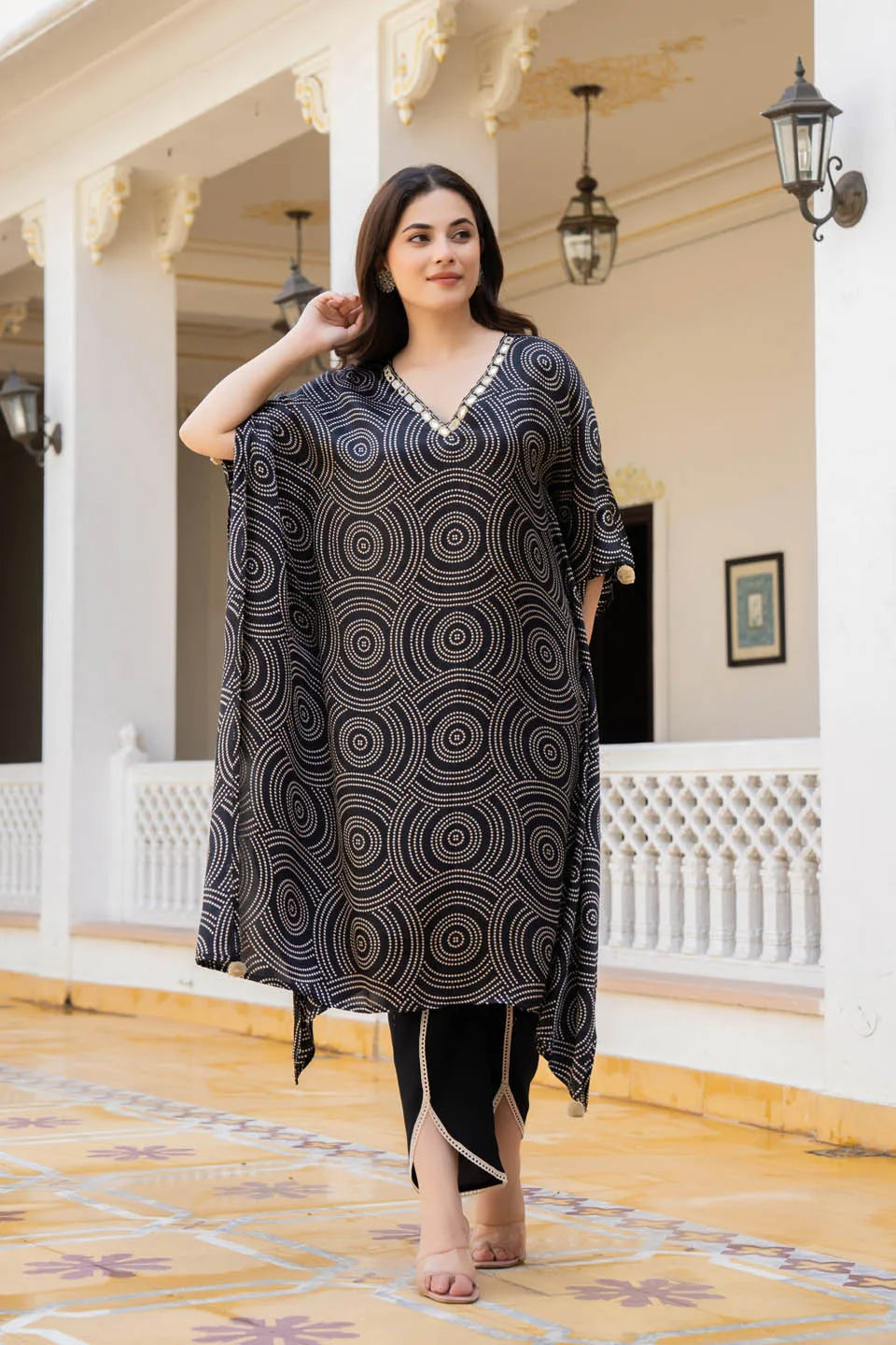 BLACK CIRCULAR PRINT KAFTAN SET WITH MIRROR WORK NECKLINE