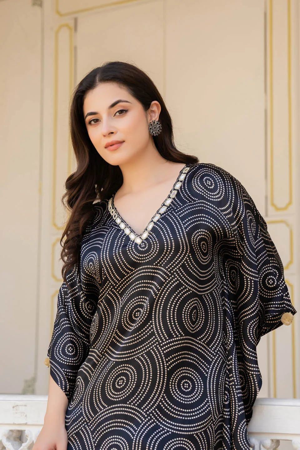 BLACK CIRCULAR PRINT KAFTAN SET WITH MIRROR WORK NECKLINE