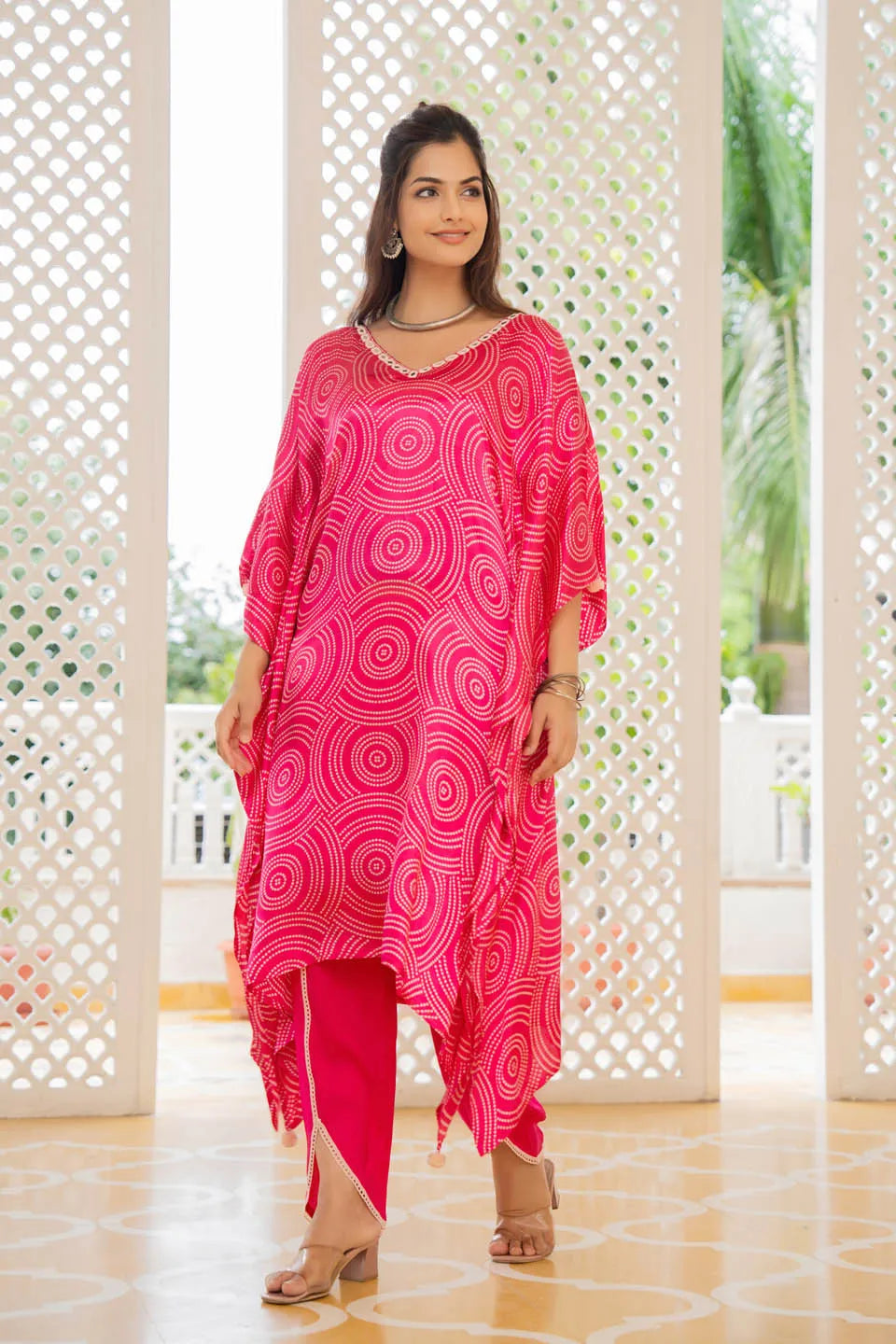 PINK CIRCULAR PRINT KAFTAN SET WITH MIRROR WORK NECKLINE