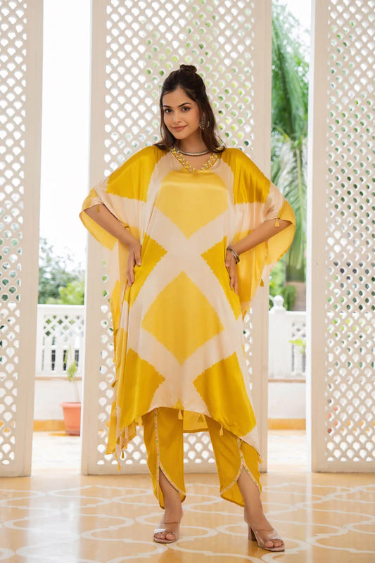 GEOMETRIC PRINT KAFTAN SET WITH EMBELLISHED NECKLINE