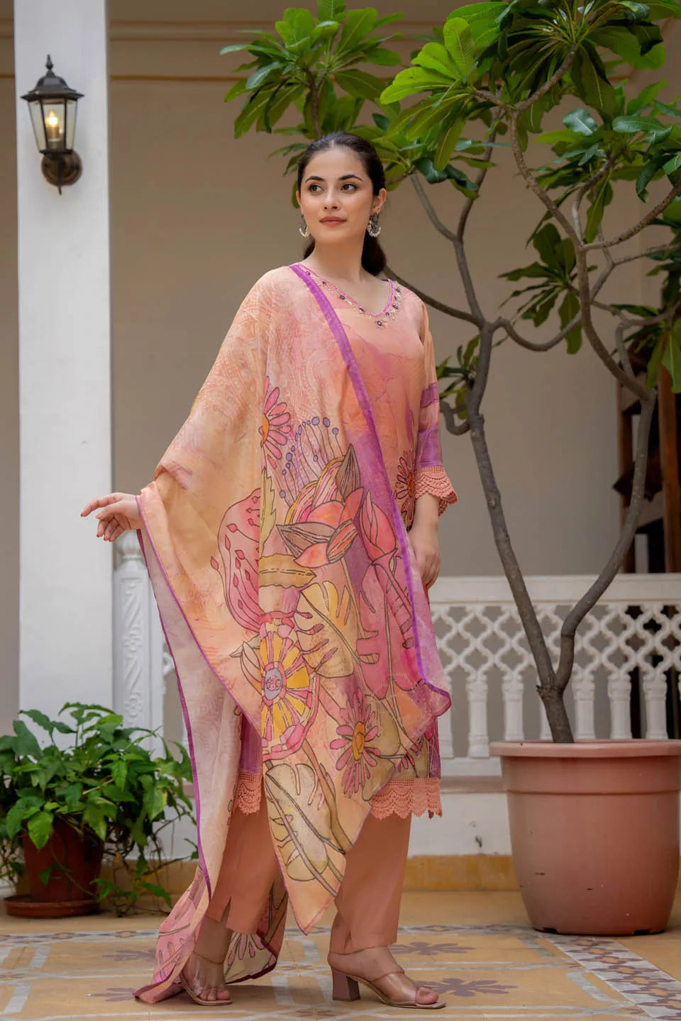 Peach floral embellished kurta set with printed dupatta & straight pants