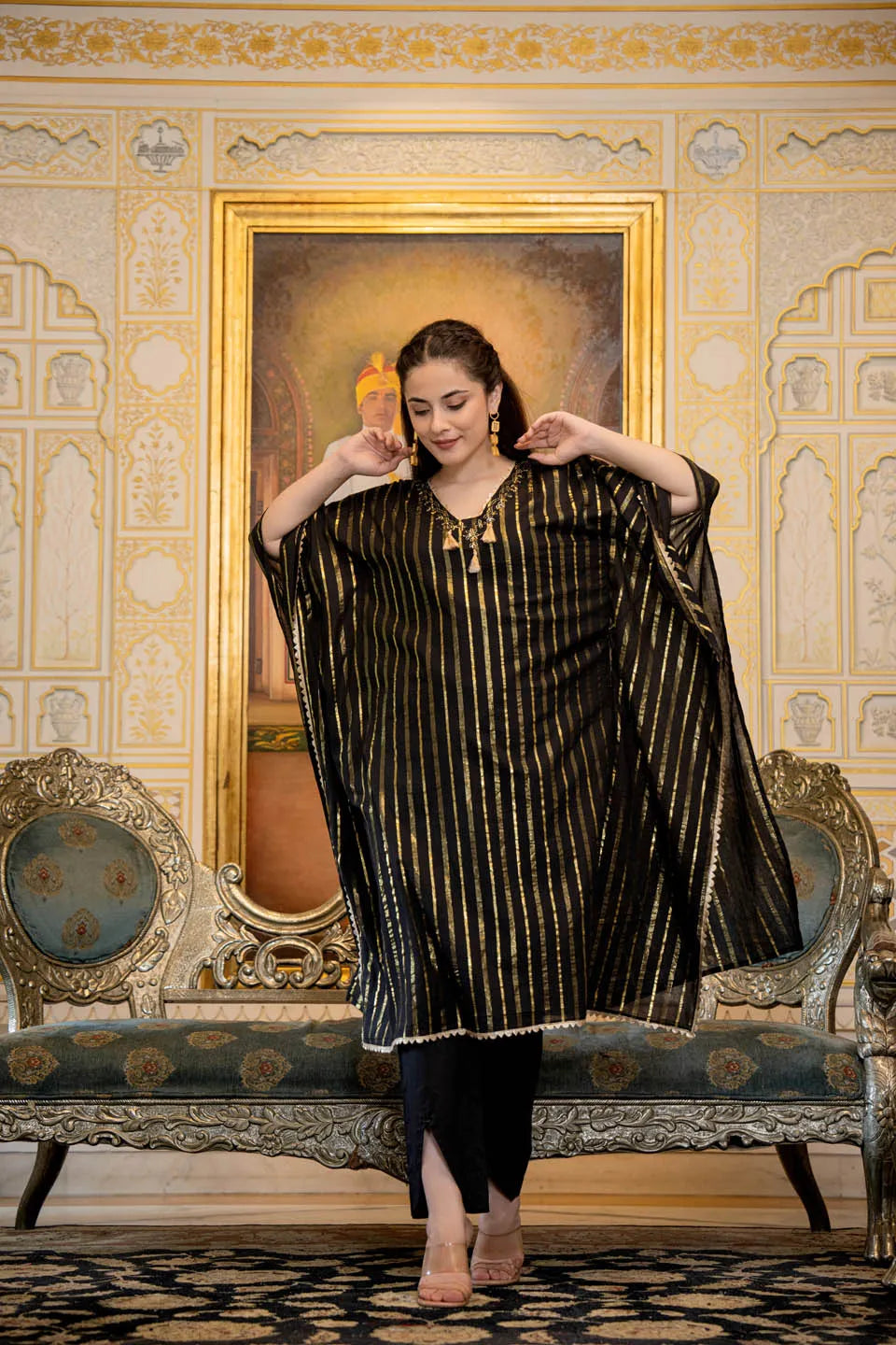 ELEGANT BLACK KAFTAN-STYLE TUNIC WITH METALLIC STRIPES & MATCHING NARROW PANTS