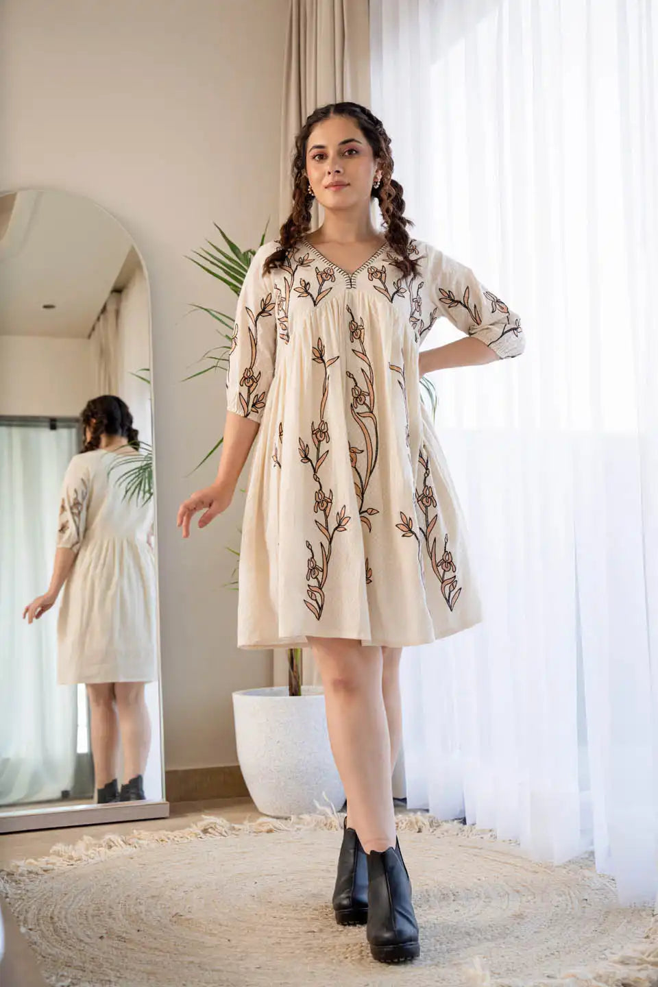 elegant off-white embroidered short dress