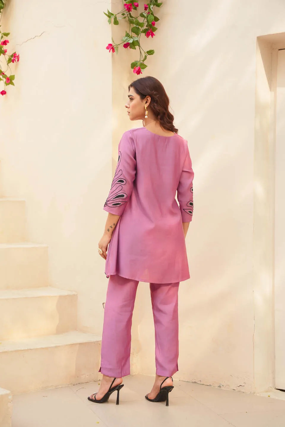 LAVENDER FLORAL EMBROIDERED A-LINE KURTA WITH STRAIGHT PANTS SET