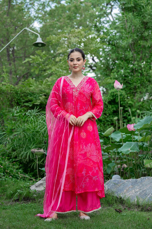 VIBRANT PINK/BLUE STRAIGHT KURTA SET WITH EMBROIDERED V-NECK AND FLORAL PAISLEY PRINT