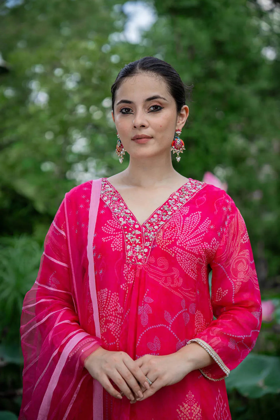 VIBRANT PINK/BLUE STRAIGHT KURTA SET WITH EMBROIDERED V-NECK AND FLORAL PAISLEY PRINT