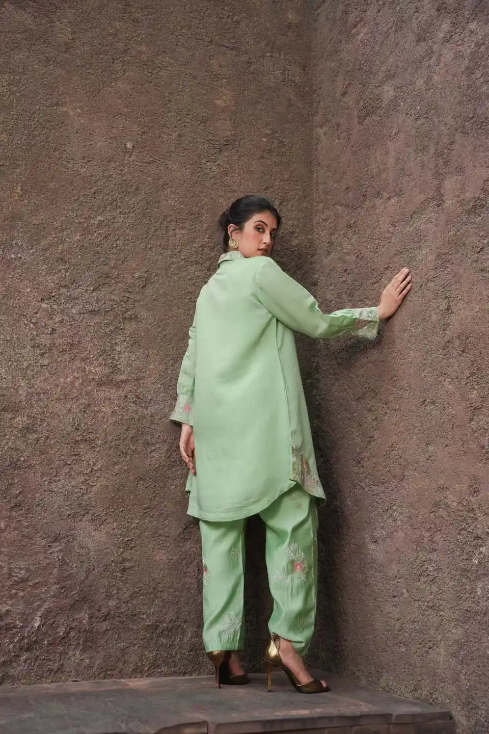 Green Floral Embroidered Kurta with Straight Pants Set