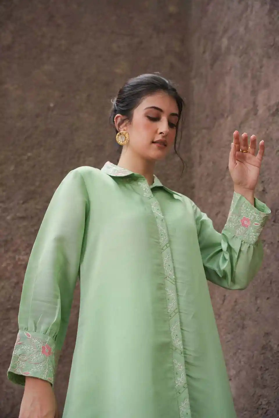 Green Floral Embroidered Kurta with Straight Pants Set