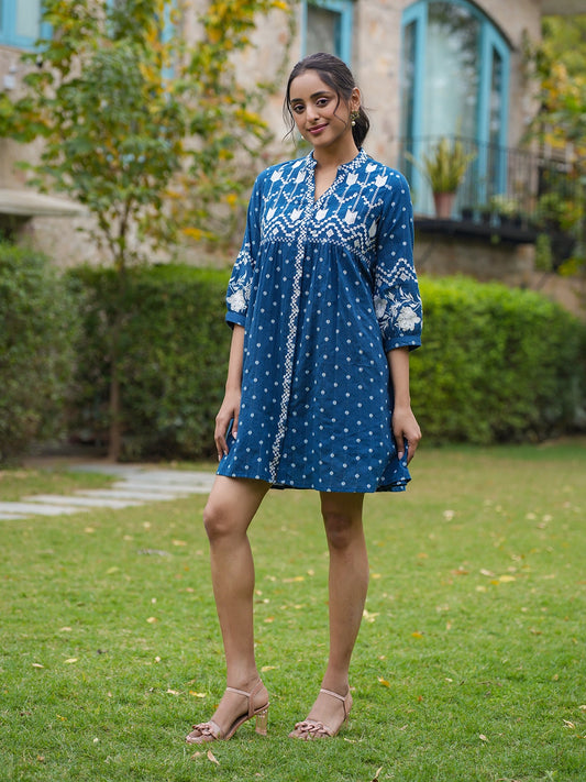 WOMEN'S BLUE SUMMER BREEZE: COTTON SHORT DRESS